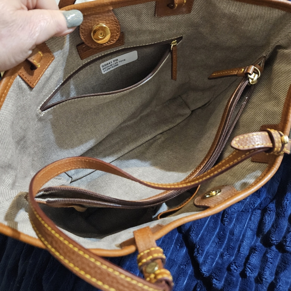 Green and Brown Dooney & Bourke Fir Medium Lee Tote Bag - Picture 5 of 10